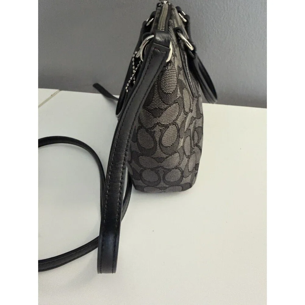Coach f57830 signature